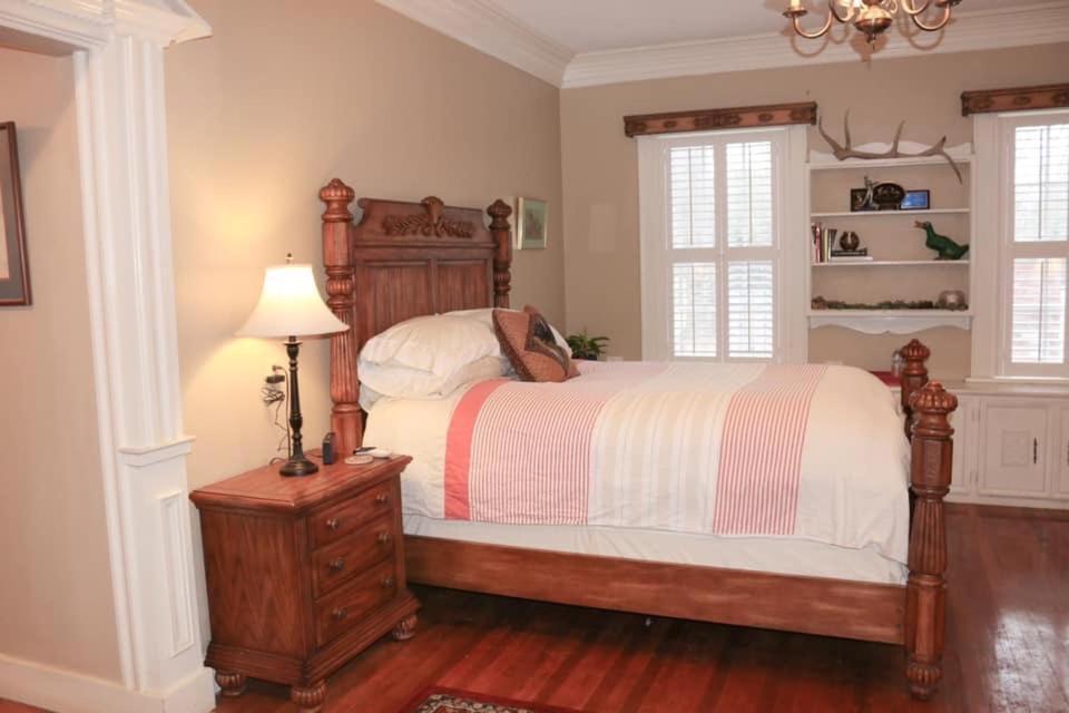 Opus House Bed & Breakfast Natchitoches Oda fotoğraf